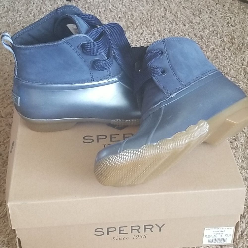 Sperry Boots sz 6.5 Saltwater 2-Eye